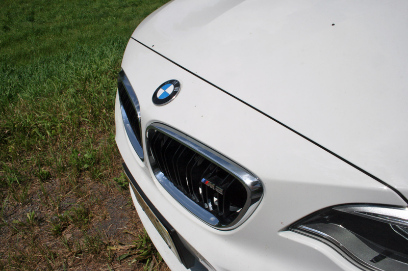 Illustration for article titled The 2017 BMW M2 Is Exactly What You Want A Modern M Car To Be